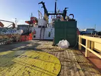 Navio de abastecimento à venda