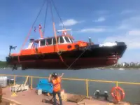 Navio de pesquisa à venda
