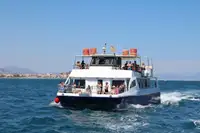 Embarcação a motor à venda