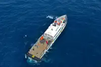 Navio de abastecimento à venda
