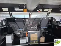 Embarcação a motor à venda