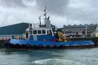Rebocador à venda