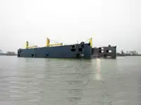 Doca flutuante à venda